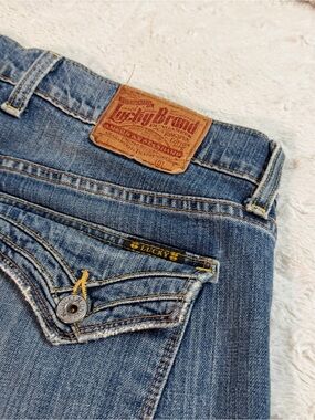 Lucky Brand Women's Faded Blue Bootcut SWEET N LOW REG Jeans with Leather Patch